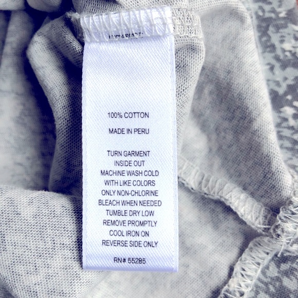 NEW EXPRESS Camo T Shirt Small Gray Crewneck UNISEX Woman’s NWOT - Picture 6 of 15